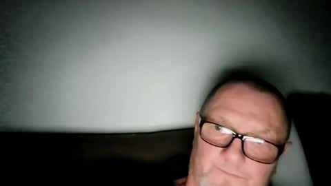 Wolfi online show from March 2026 05:04:02 AM