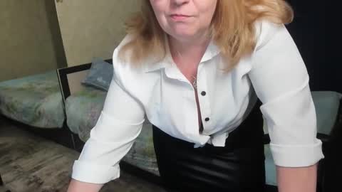 FrauMartha online show from February 2026 01:01:02 PM
