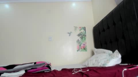 Sandra online show from March 2025 09:03:02 AM