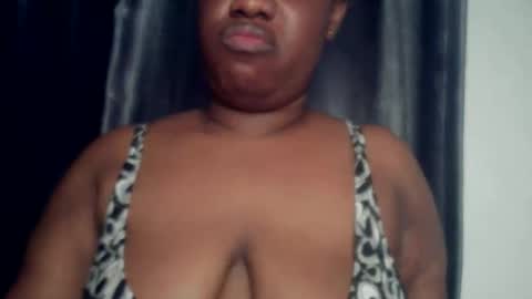 Snapshot of freaky_slut5 chatting on April 2026 12:29:02 PM freaky slut5 online show from April 2026 12:29:02 PM