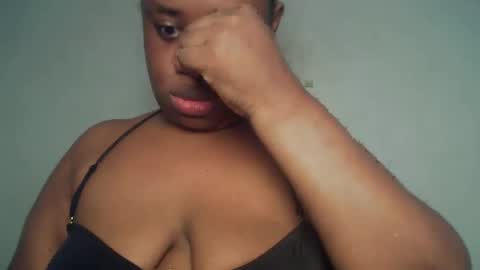 Snapshot of freaky_slut5 chatting on May 2026 04:18:02 AM freaky slut5 online show from May 2026 04:18:02 AM