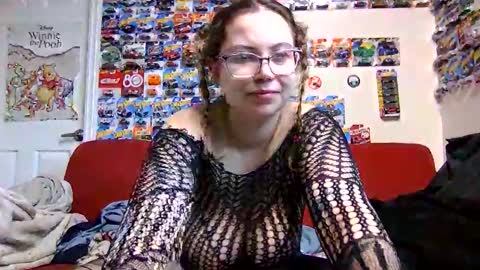 Snapshot of freakydreama chatting on April 2026 01:49:02 PM FreakyDreama online show from April 2026 01:49:02 PM