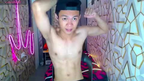 Snapshot of freakymarkxxx chatting on June 2026 04:18:01 PM Mark online show from June 2026 04:18:01 PM