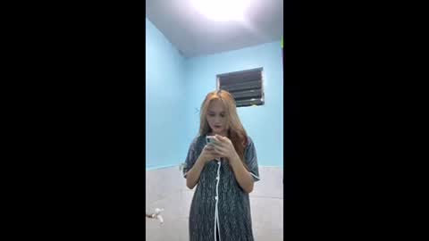 freakyslut4u_ online show from April 2026 10:18:01 AM