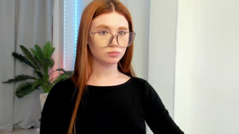 Snapshot of freckle_diyana chatting on January 2025 03:53:01 AM Diyana online show from January 2025 03:53:01 AM