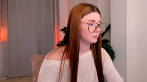 Snapshot of freckle_diyana chatting on January 2025 12:26:02 AM Diyana online show from January 2025 12:26:02 AM