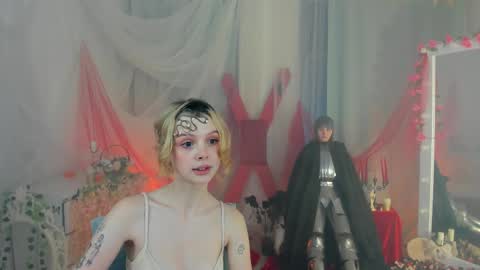 Snapshot of freckle_diyana chatting on February 2025 02:15:01 AM Diyana online show from February 2025 02:15:01 AM