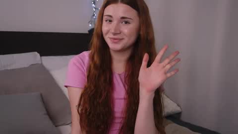 Snapshot of freckle_diyana chatting on September 2025 06:05:02 AM Diyana online show from September 2025 06:05:02 AM