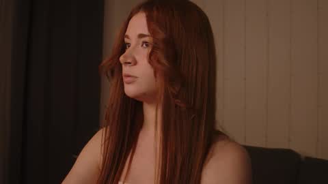 Snapshot of freckle_diyana chatting on September 2025 08:17:01 AM Diyana online show from September 2025 08:17:01 AM