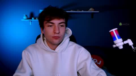 Freddy online show from November 2025 07:50:02 PM