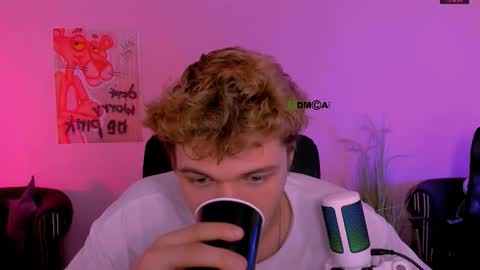 Freddy online show from December 2025 09:48:01 AM