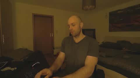 freddow online show from March 2026 10:25:01 PM