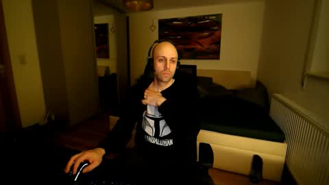 freddow online show from March 2026 09:08:01 PM