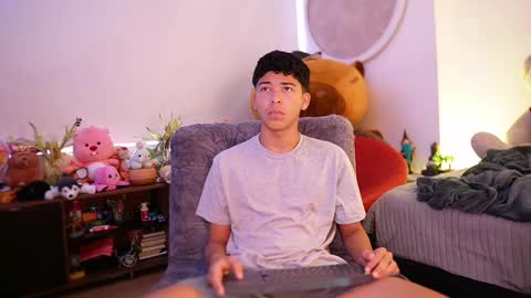 Juan  give it a thumbs up please its important online show from September 2025 12:06:01 PM