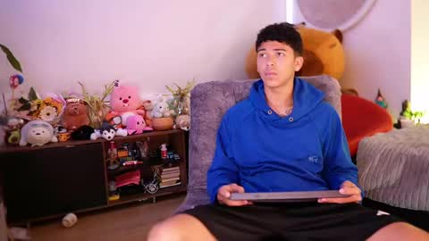 Juan  give it a thumbs up please its important online show from September 2025 12:28:01 PM