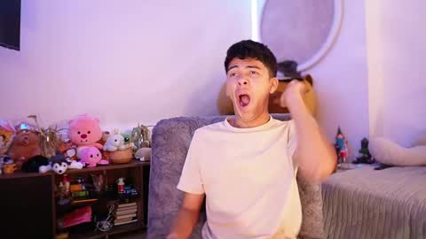 Juan  give it a thumbs up please its important online show from September 2025 12:32:02 PM