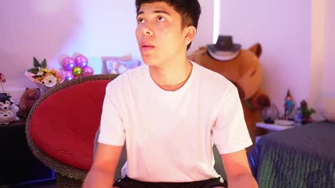 Juan  give it a thumbs up please its important online show from October 2025 11:55:02 AM