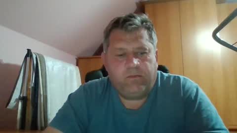 freeboy80180 online show from October 2025 05:48:02 PM