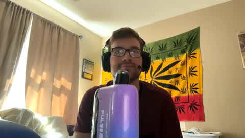 Snapshot of freezeskiii chatting on September 2025 04:39:01 PM freezeskiii online show from September 2025 04:39:01 PM