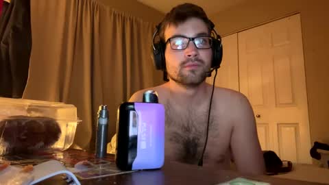 Snapshot of freezeskiii chatting on September 2025 01:49:02 AM freezeskiii online show from September 2025 01:49:02 AM