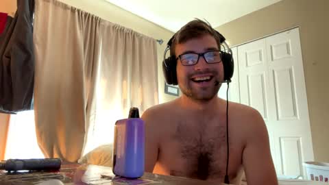 Snapshot of freezeskiii chatting on September 2025 02:50:02 PM freezeskiii online show from September 2025 02:50:02 PM