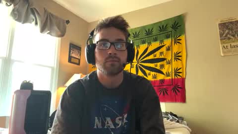 Snapshot of freezeskiii chatting on September 2025 07:05:01 PM freezeskiii online show from September 2025 07:05:01 PM