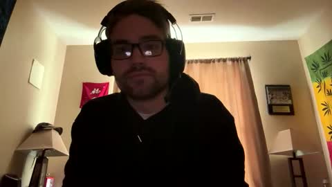 Snapshot of freezeskiii chatting on December 2025 06:36:02 PM freezeskiii online show from December 2025 06:36:02 PM