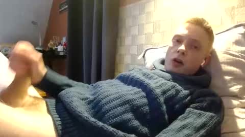 Snapshot of french59121 chatting on December 2024 03:28:02 PM Antoine online show from December 2024 03:28:02 PM