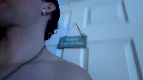 frenchyy710 online show from March 2025 09:32:02 PM