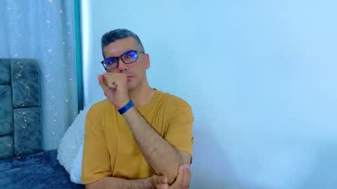 frepocolle online show from April 2026 06:10:01 PM