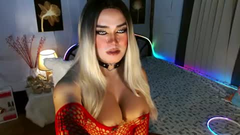 Miss Frea  online show from June 2026 03:25:01 AM