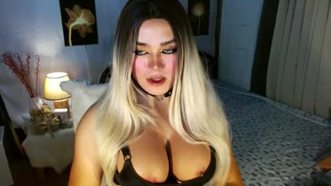 Snapshot of freya_lovestocum chatting on August 2026 10:56:02 PM Miss Frea online show from August 2026 10:56:02 PM