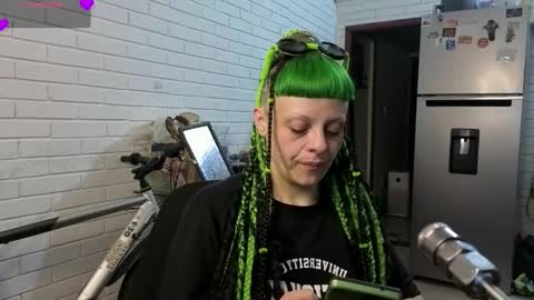 freyaa_sorceress online show from October 2025 01:48:02 AM