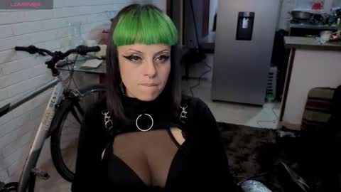 freyaa_sorceress online show from November 2025 03:16:02 AM