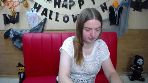 FreyaDak online show from November 2025 12:03:01 PM