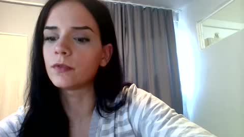 Freya online show from January 2025 02:02:02 PM