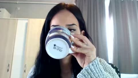 Freya online show from November 2025 07:52:02 AM