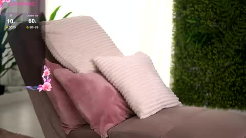 Snapshot of freyaheart chatting on May 2026 06:40:01 AM freyaheart online show from May 2026 06:40:01 AM