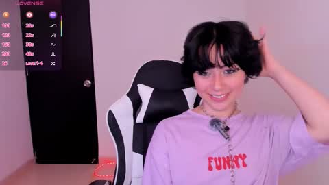 frida_lassi_ online show from January 2026 10:04:01 PM