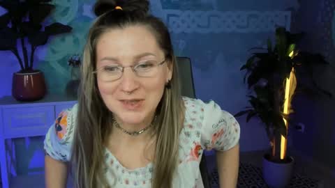 Frida Tander online show from January 2025 12:09:02 PM