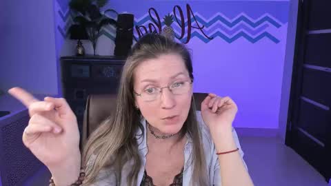 Frida Tander online show from March 2025 06:23:01 PM