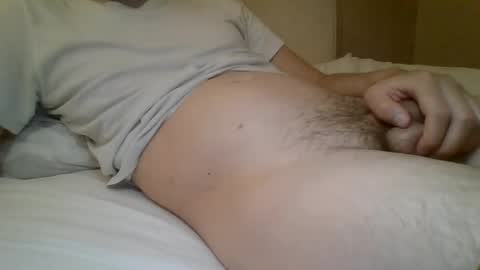 friendly_frank_18 online show from June 2026 10:57:01 PM