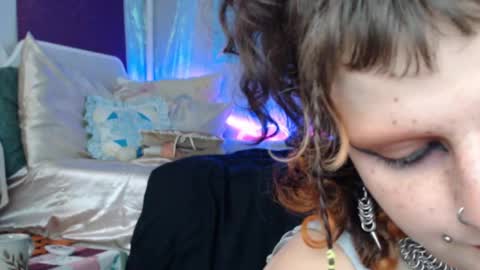 Snapshot of friskyflowers chatting on September 2025 05:56:01 PM cherry online show from September 2025 05:56:01 PM
