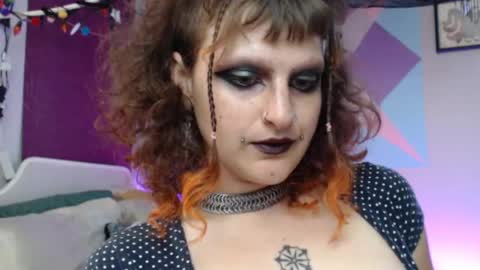 Snapshot of friskyflowers chatting on October 2025 05:41:02 PM cherry online show from October 2025 05:41:02 PM