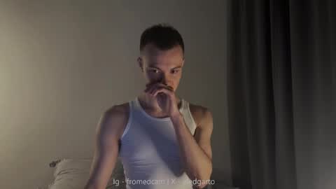 Snapshot of fromedcam chatting on October 2025 10:43:02 PM ED online show from October 2025 10:43:02 PM