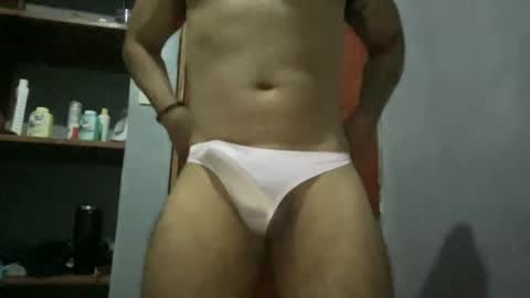 Snapshot of froningcross chatting on September 2025 03:05:01 AM froningcross online show from September 2025 03:05:01 AM