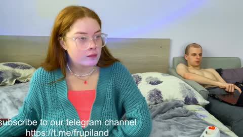 Snapshot of frupi_land chatting on December 2024 08:31:01 AM OPEN PVTJulia and Wayne online show from December 2024 08:31:01 AM