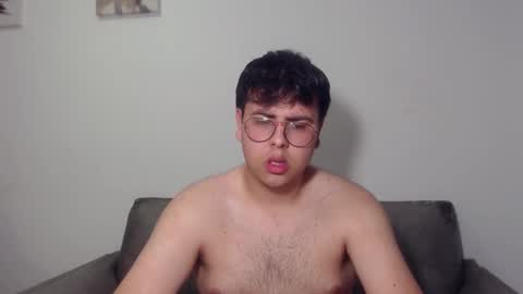 uwu online show from November 2025 10:11:02 PM