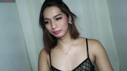 Snapshot of fuckdoll_dahlia chatting on April 2026 05:43:01 PM Dahlia Hawkins online show from April 2026 05:43:01 PM