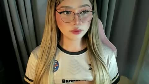 Snapshot of fuckdoll_rain chatting on May 2026 03:26:01 AM R A I N M O R A L E S G M A I L . C O M online show from May 2026 03:26:01 AM